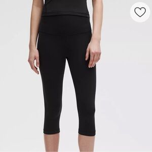Woman’s Size 8 Authentic Lululemonn Athletica Leggings